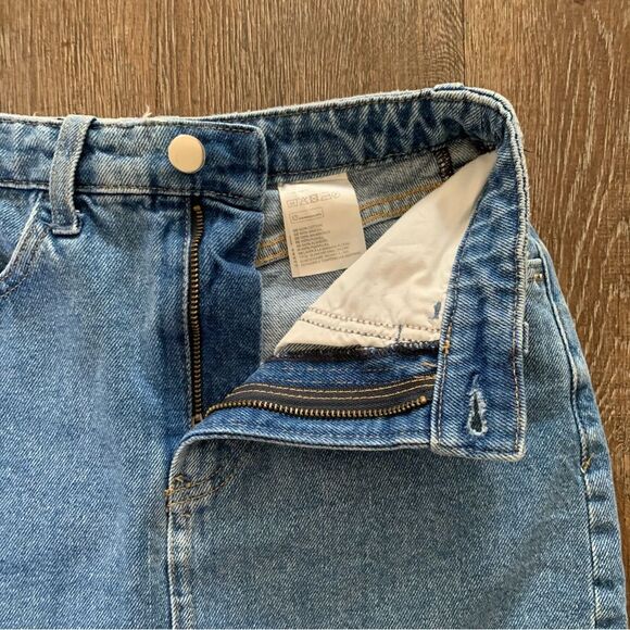 H&M Denim Skirt Size 2 - Picture 3 of 7